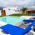 La Pardela Feriehus La Cisnera
