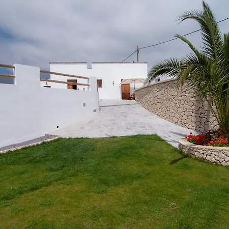 Nyaraló La Pardela La Cisnera